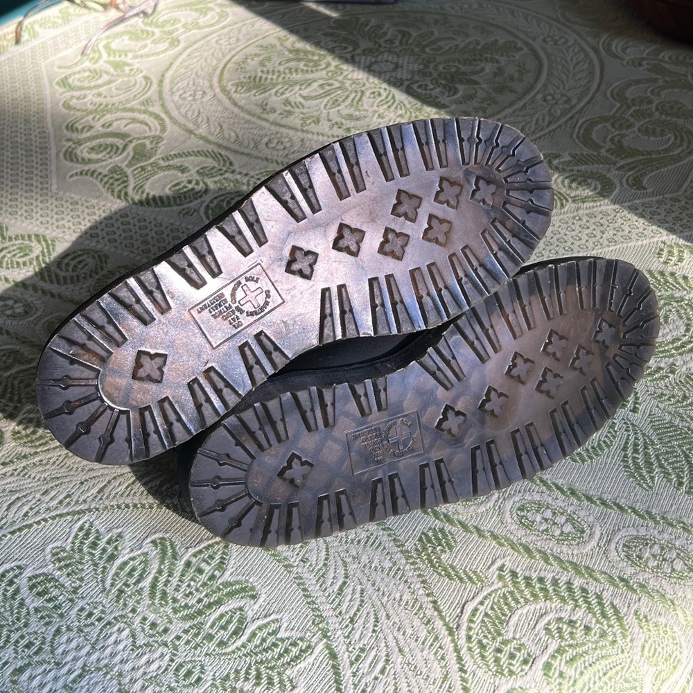 Doc Martens - Picture 10 of 15